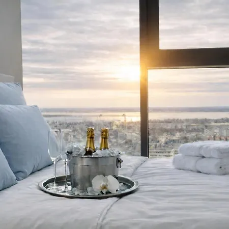 Apartman Hanza Tower White Sky 24 Jacuzzi & Pool & *